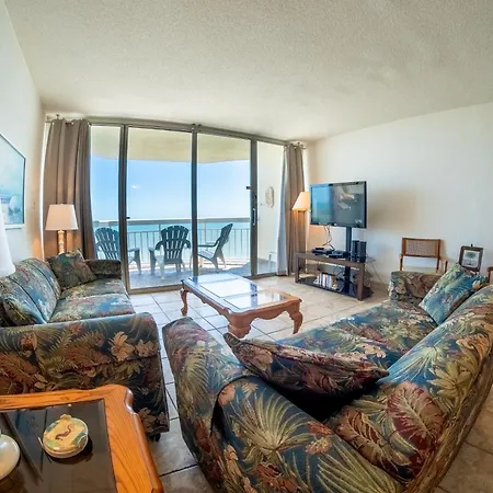 Beautiful Oceanfront Condo 911